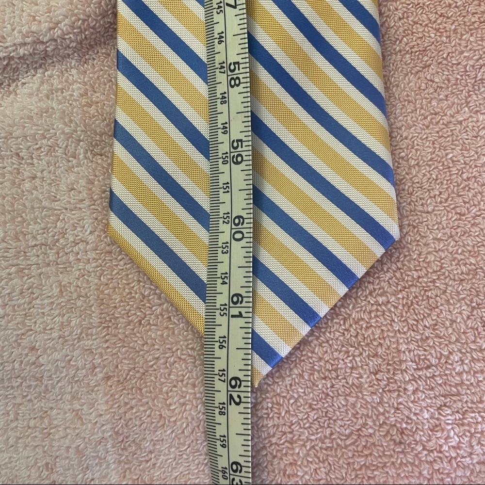 Club Room Tie 100% silk yellow blue and white - Picture 7 of 7